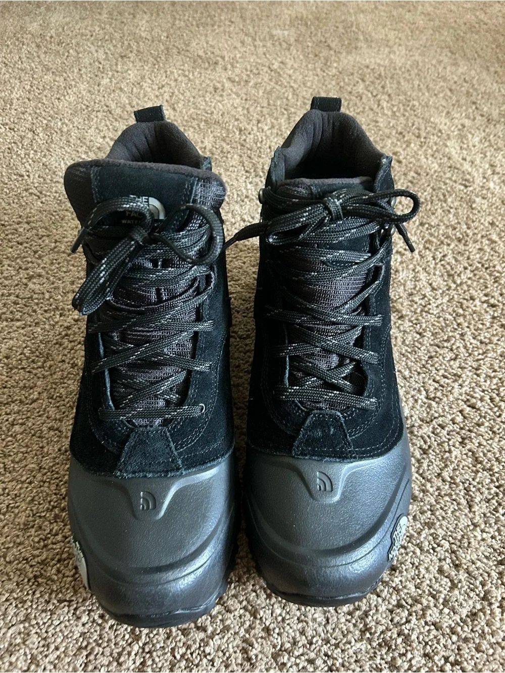 The North Face Snowfuse Mens 12 Black Waterproof Heatseeker Snow Boots NWOT